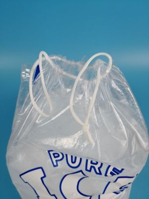 أكياس الثلج البلاستيكية Ldpe مع الرباط وأكياس مكعبات الثلج سعة وزن 1 كجم